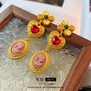 Medieval vintage earrings, fashionable and versatile, high-end earrings